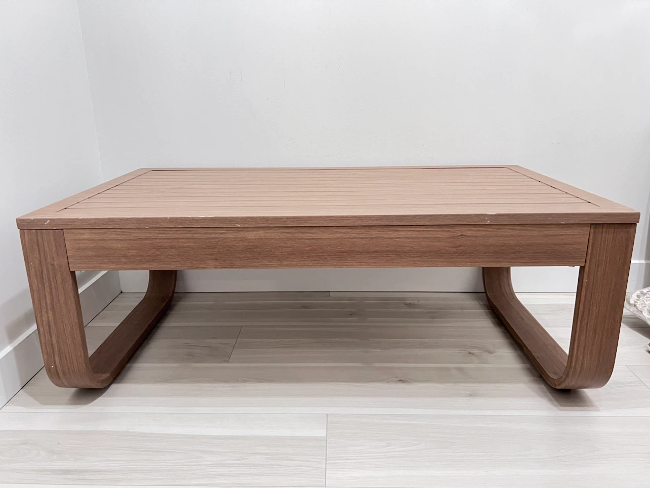 NEW Outdoor/Indoor Coffee table (Metal) - Wood grain look