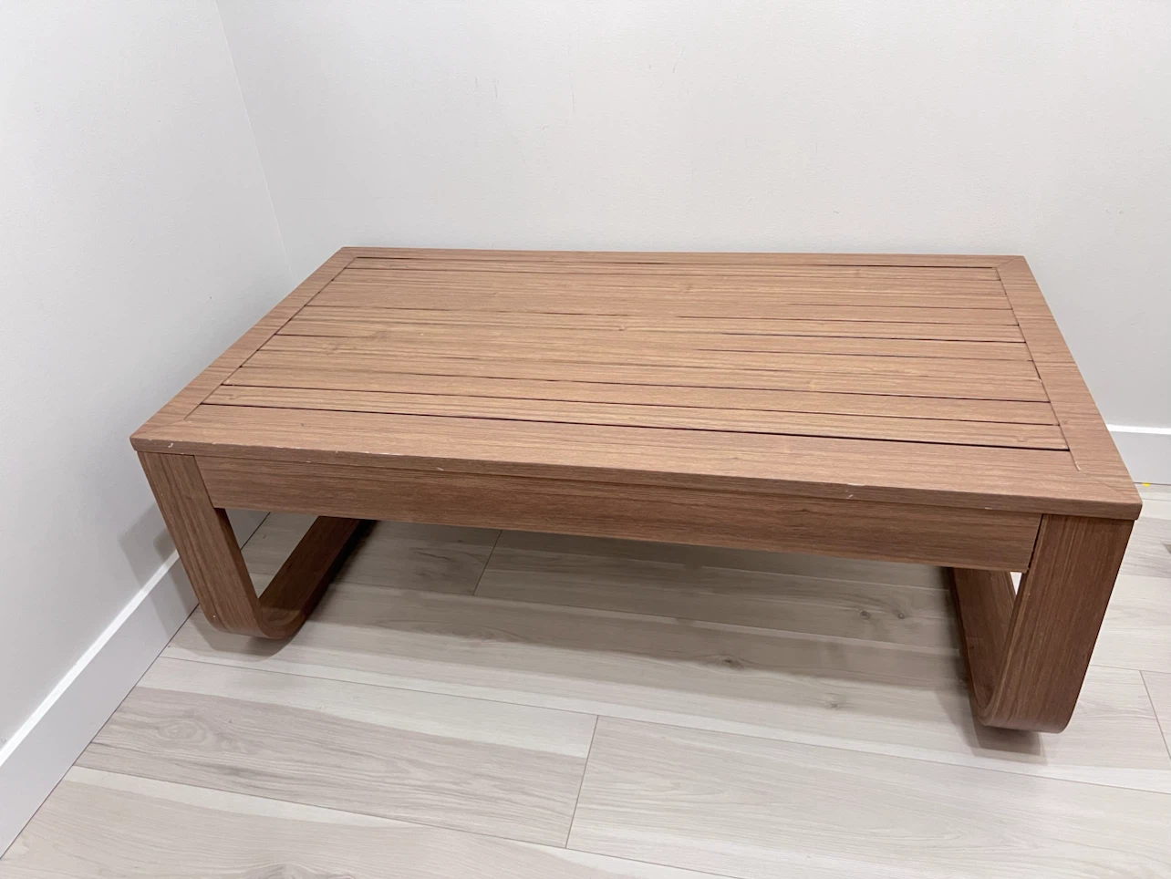 NEW Outdoor/Indoor Coffee table (Metal) - Wood grain look - photo 4