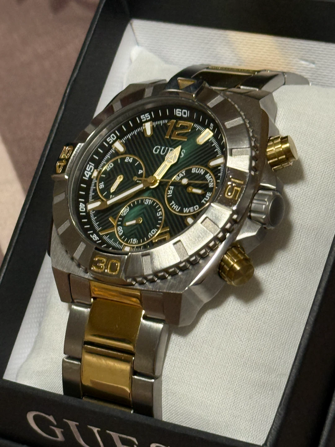 Guess Watch with Green Dial - photo 3