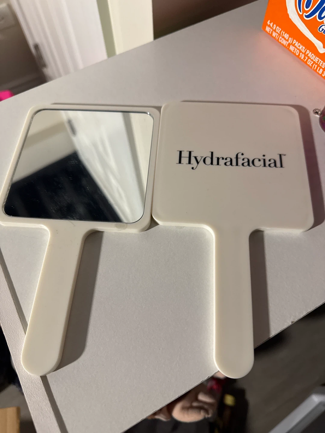 Hydrafacial Handheld Mirror