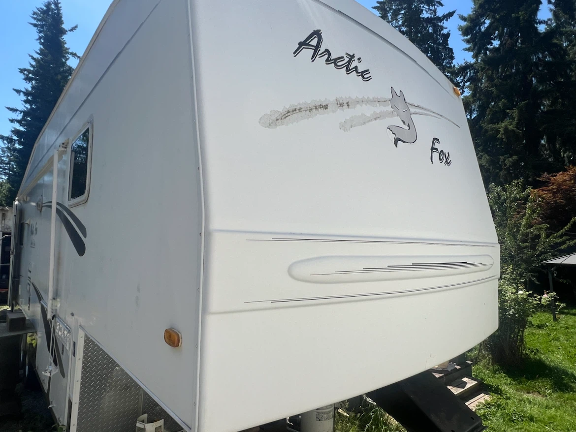 2014 Artic Fox Fifth wheel
