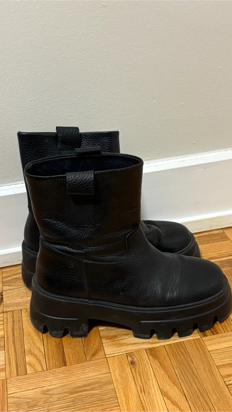 L'Intervalle Black Leather Boots - Size 36