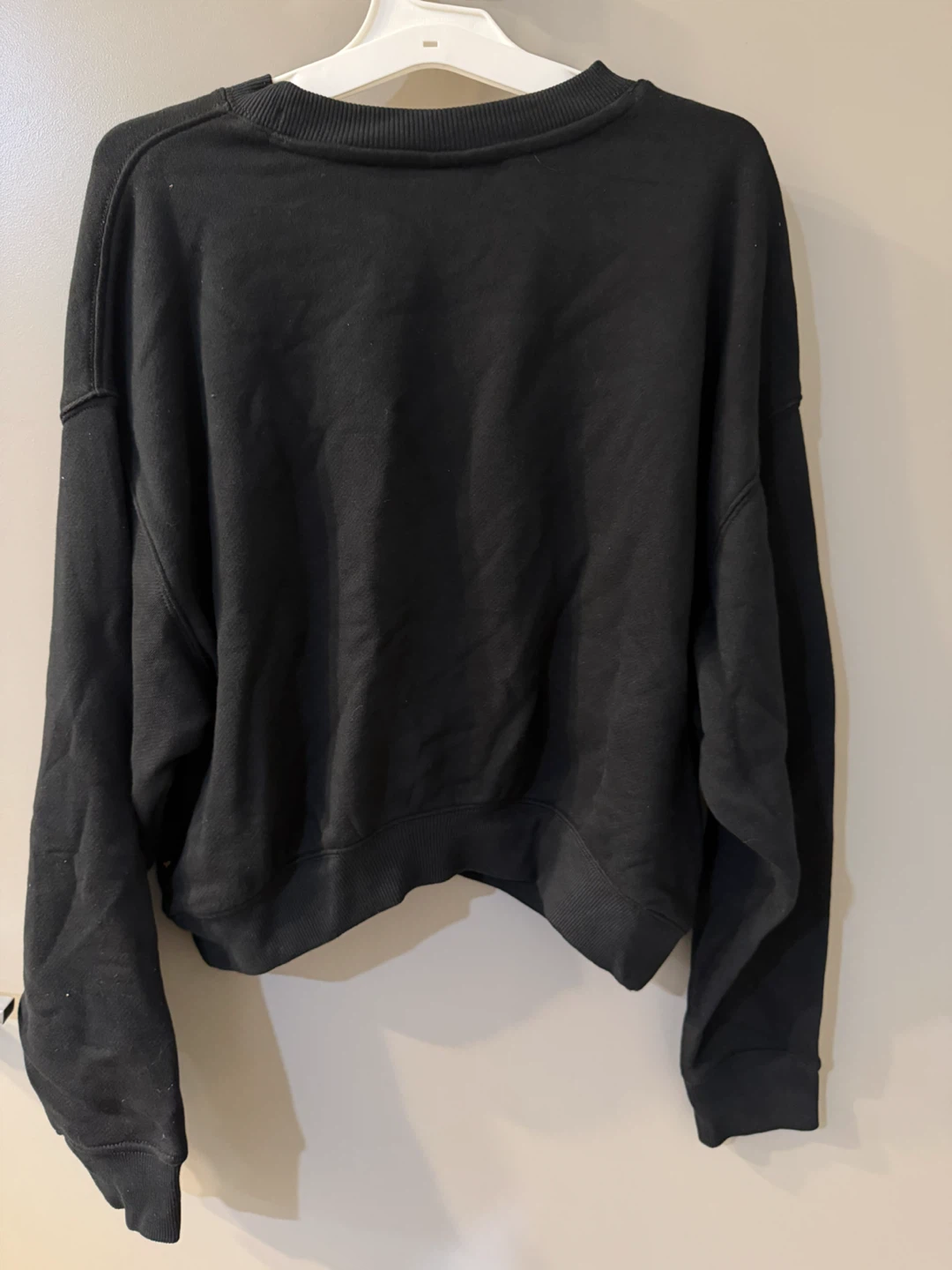NWT! Universal Thread Black cropped Sweatshirt Size S - photo 3