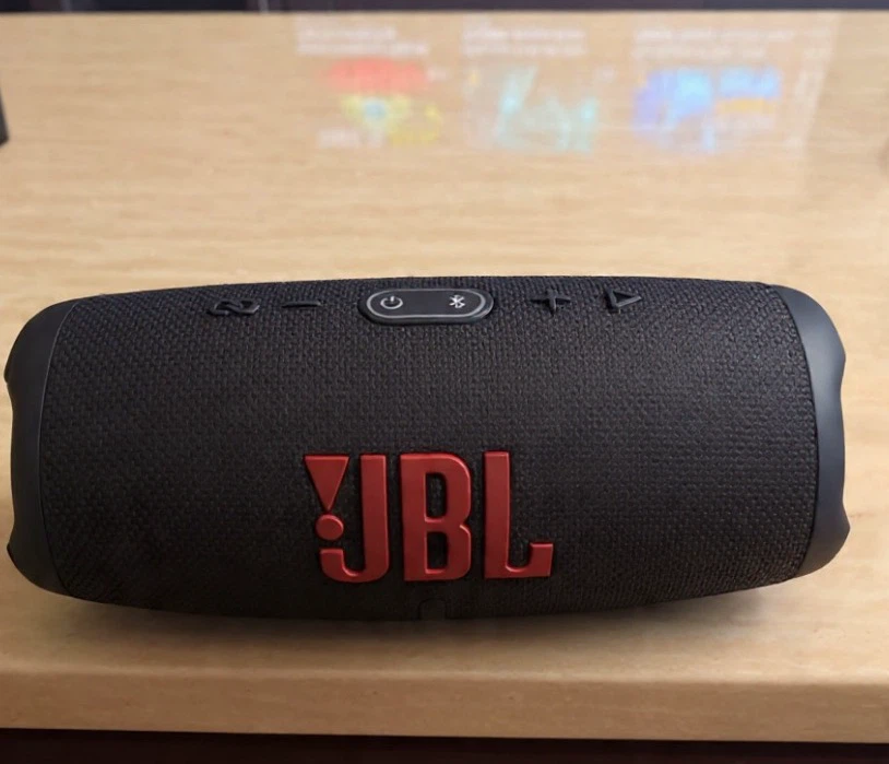 JBL Charge 4 Portable Bluetooth Speaker