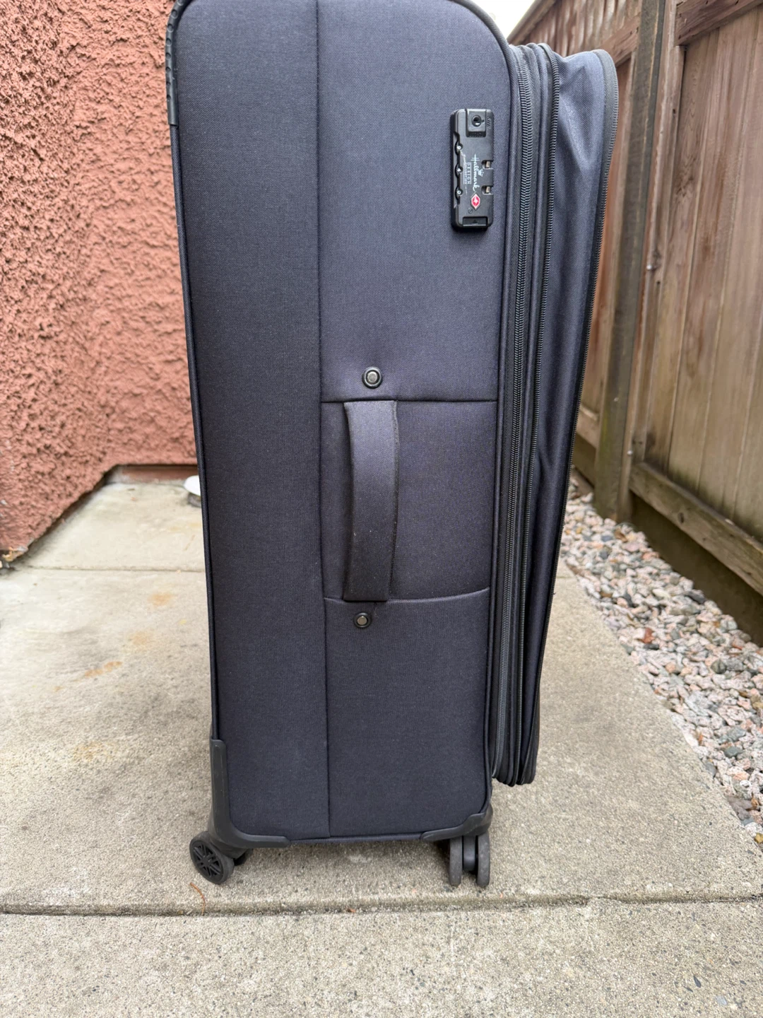Hallmark Suitcase - photo 2