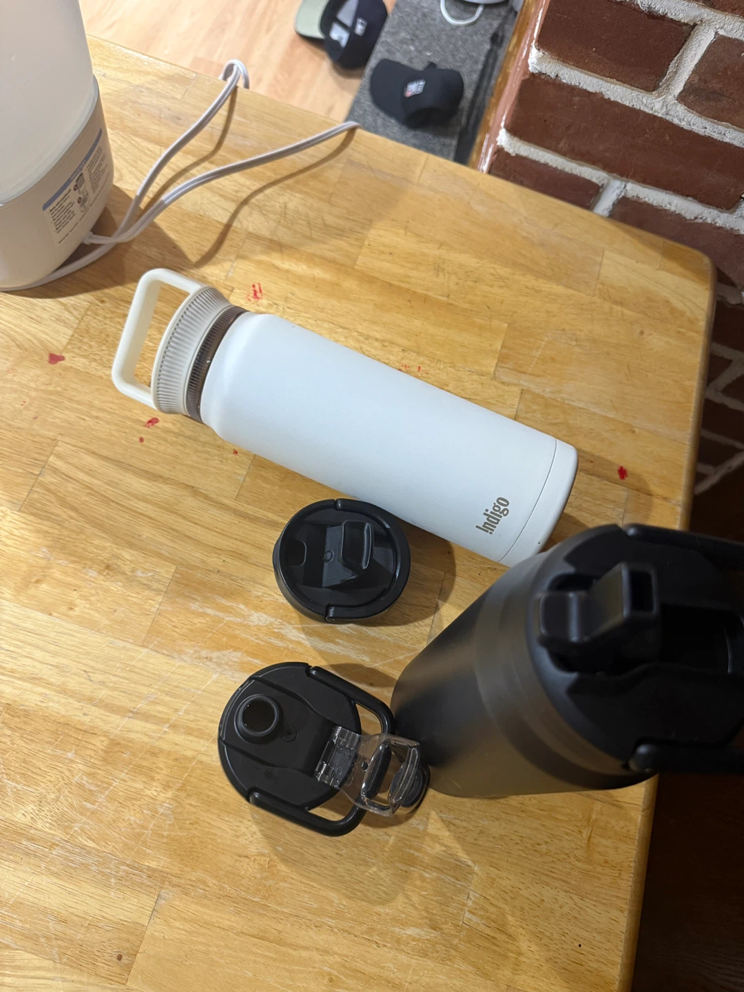 Zulu and Indigo Water Bottles with Extra Lids