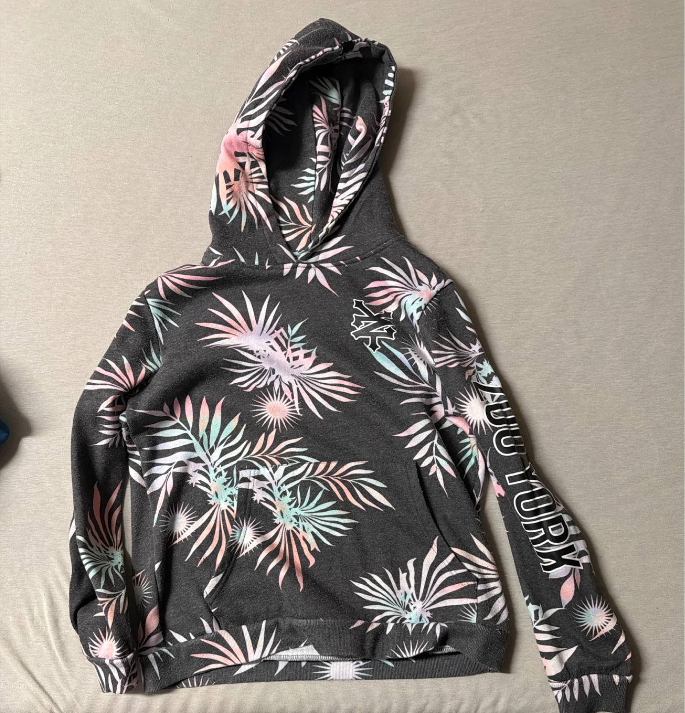 Bunch of hoodies - photo 5