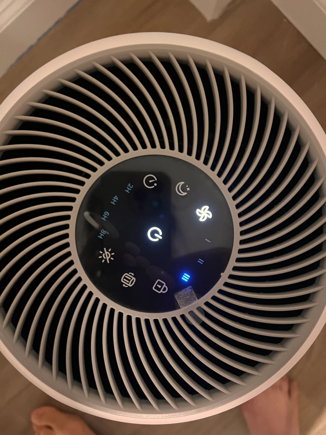 Levoit Air Purifier and humidifier - photo 2