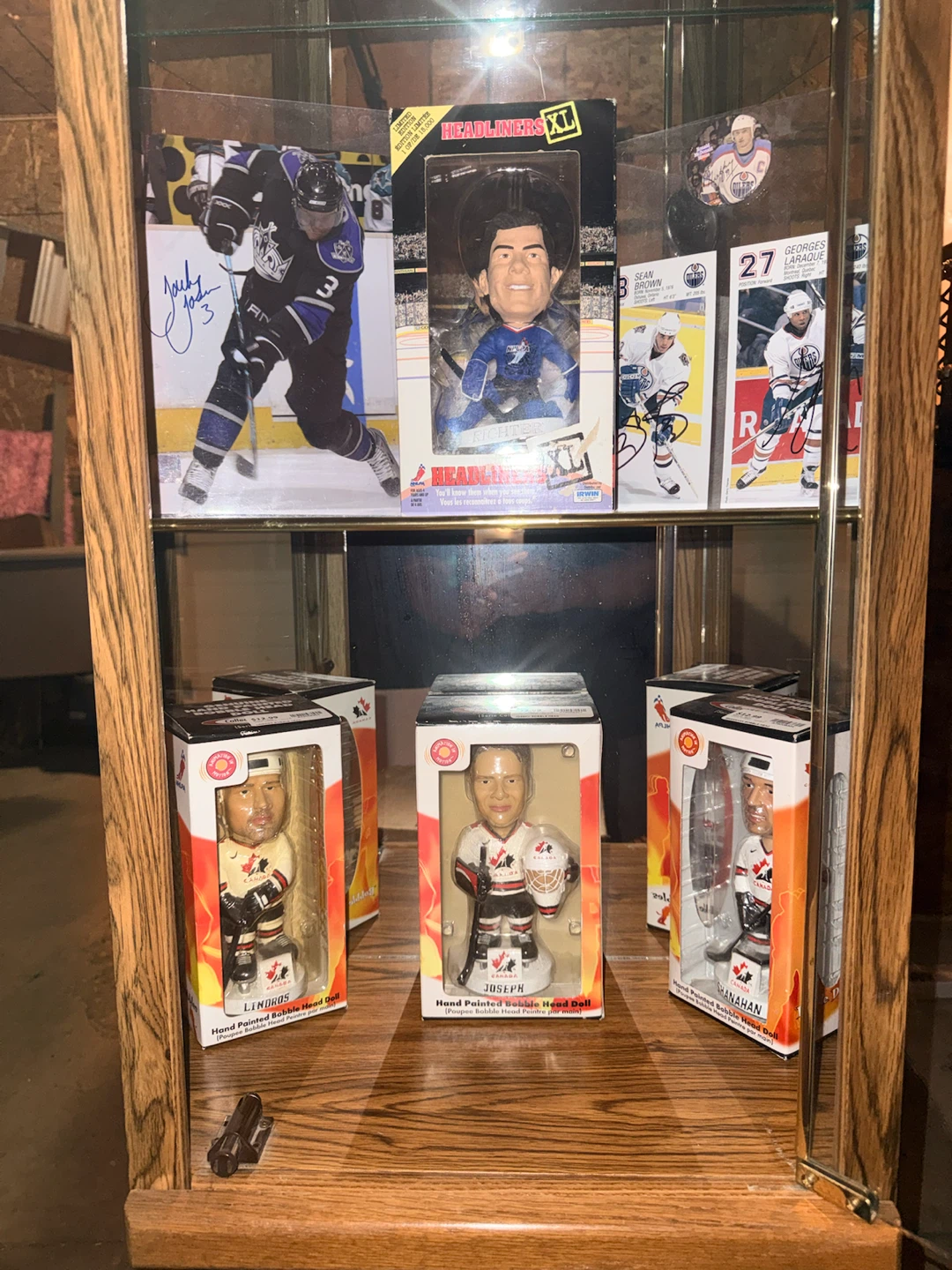 HOCKEY MEMORABILIA COLLECTION – C$500 OBO