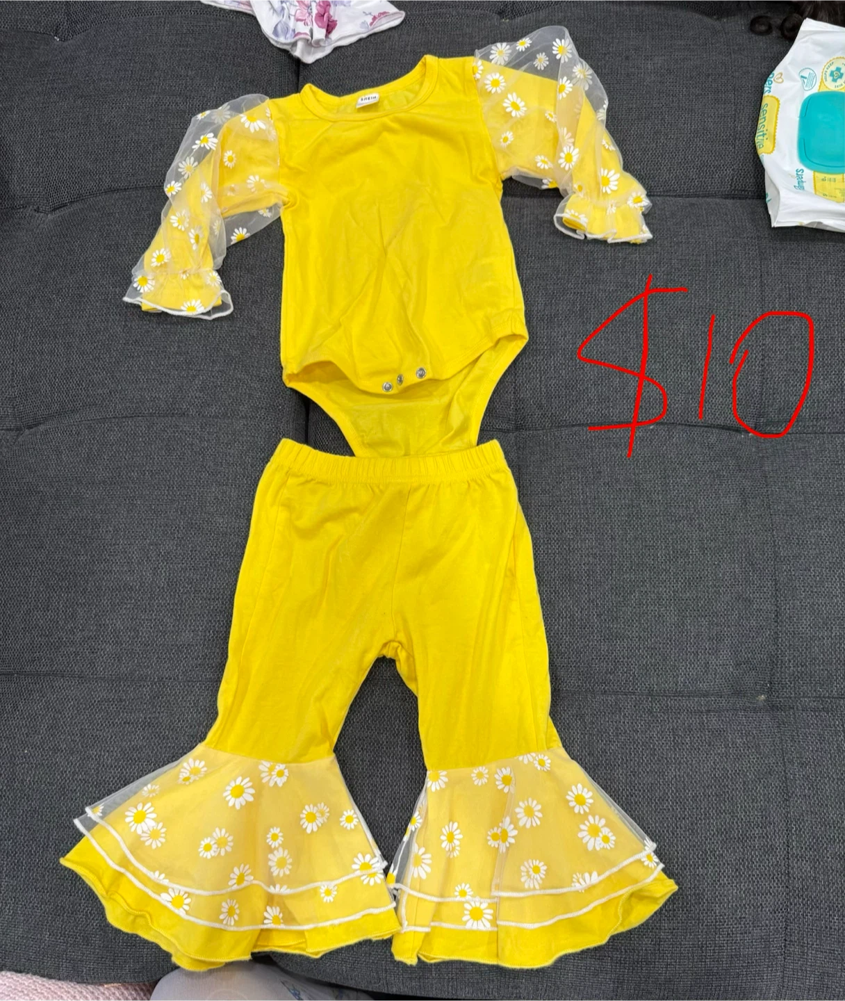 Yellow Daisy Toddler Outfit 2 Piece