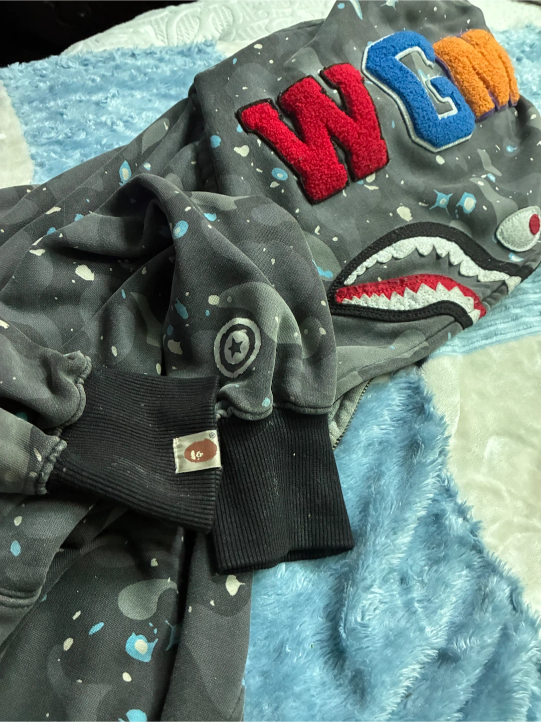 BAPE Shark Hoodie - photo 5