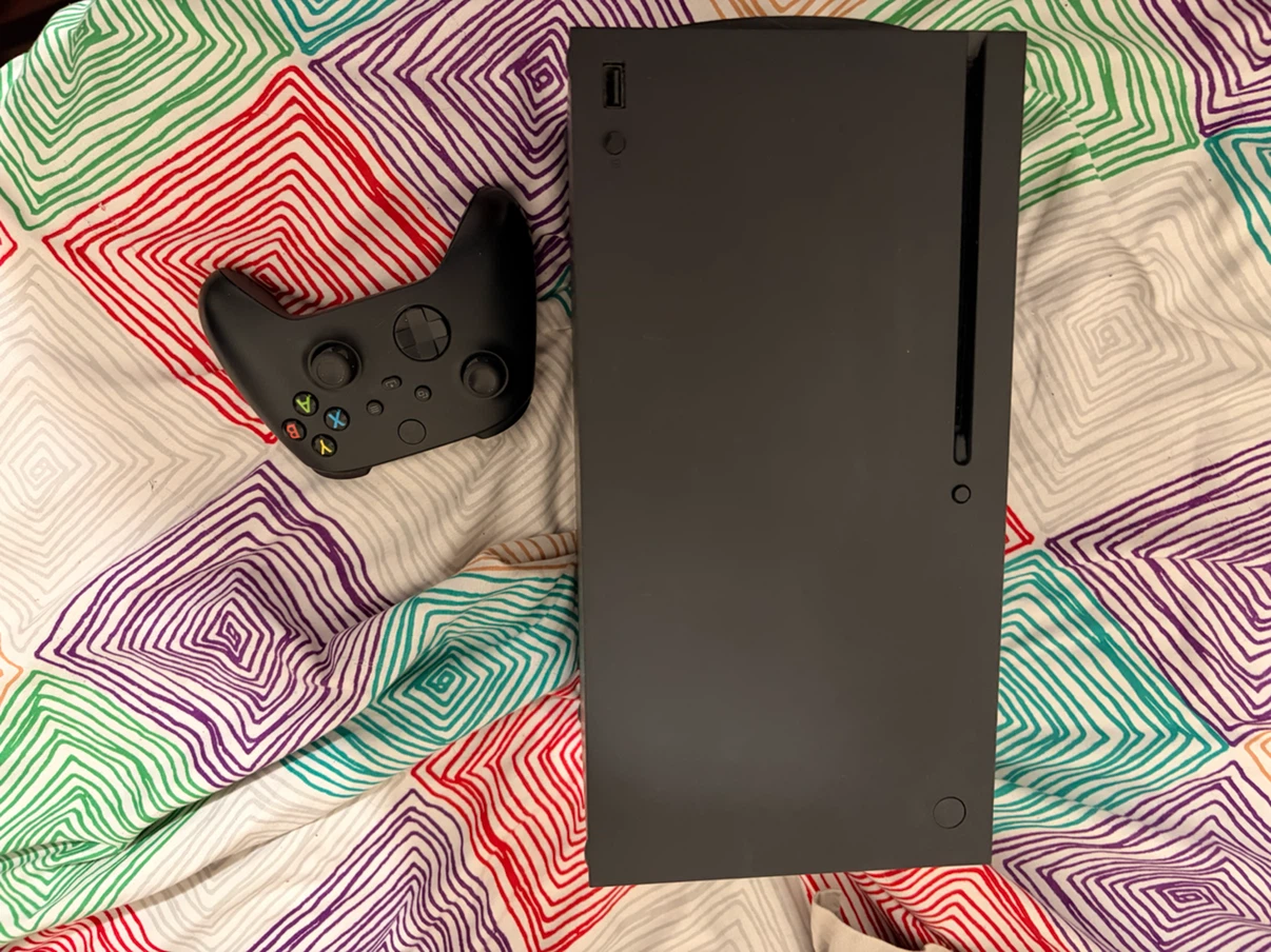 X box series X 1TB and controller - photo 3