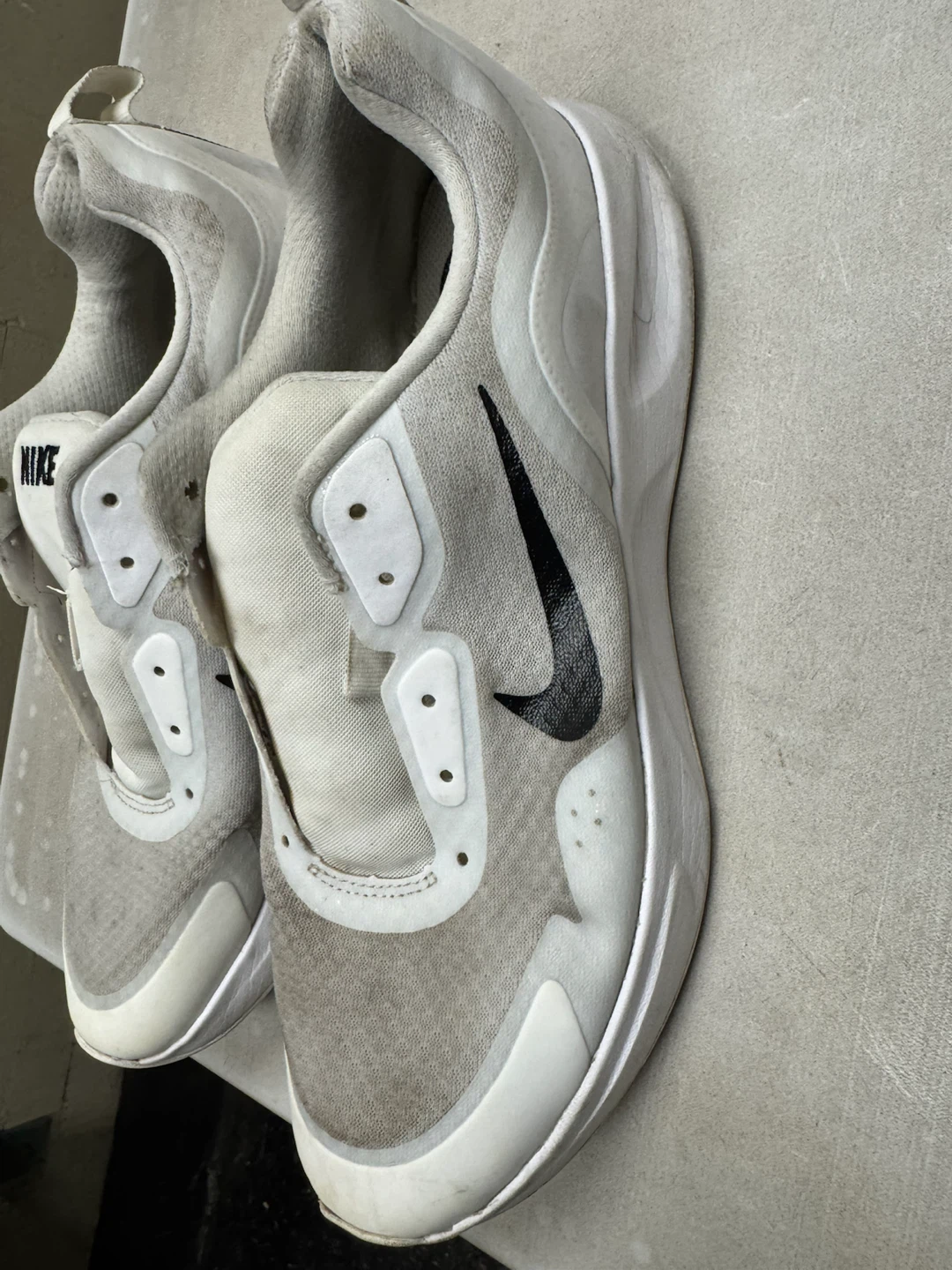Nike Athletic Shoes Size 11 - photo 5