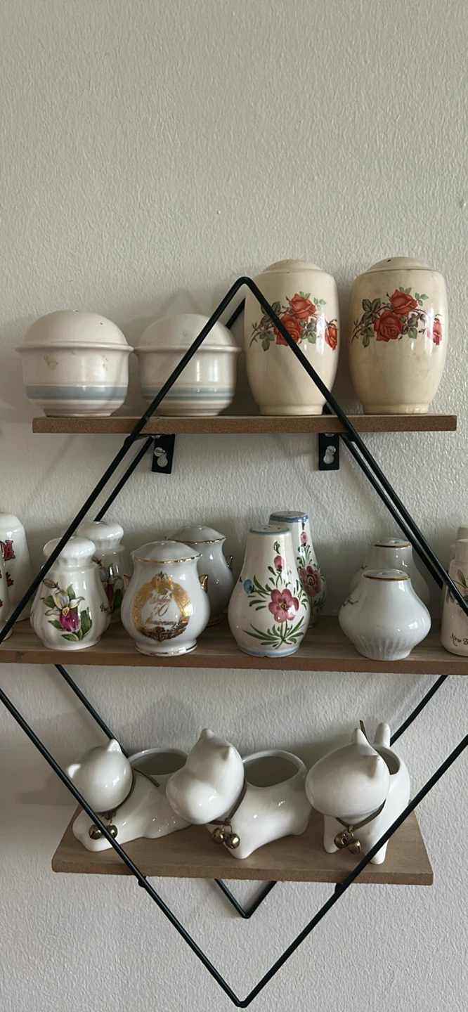 Salt and Pepper Shakers. Assorted Ceramic Creamers and Vases - photo 2