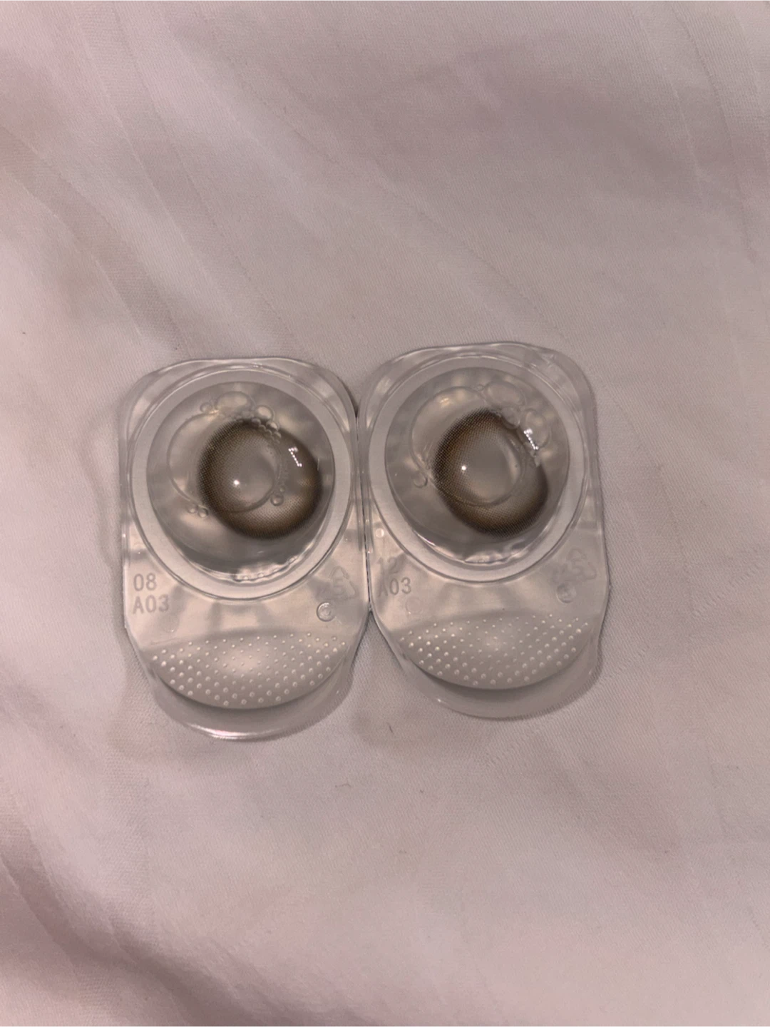 Moody - Foamy Brown Daily Contact Lenses - 1 Pair - photo 3