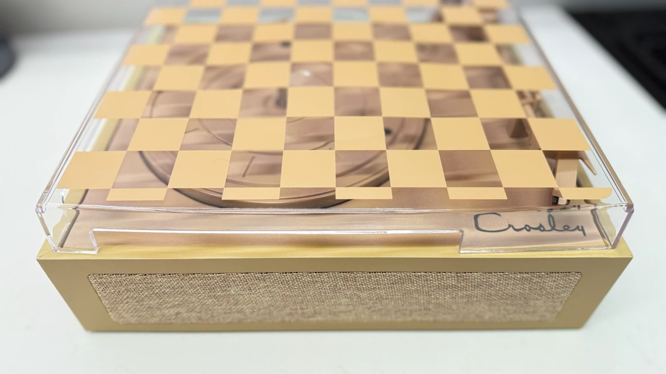 Crosley UO Exclusive Checkered Ryder Turntable - photo 2