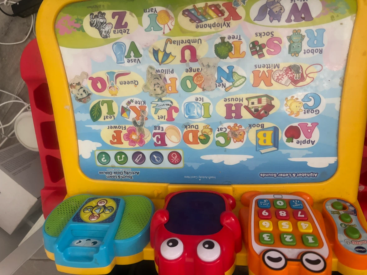 VTech Touch & Learn Activity Desk Deluxe - photo 4
