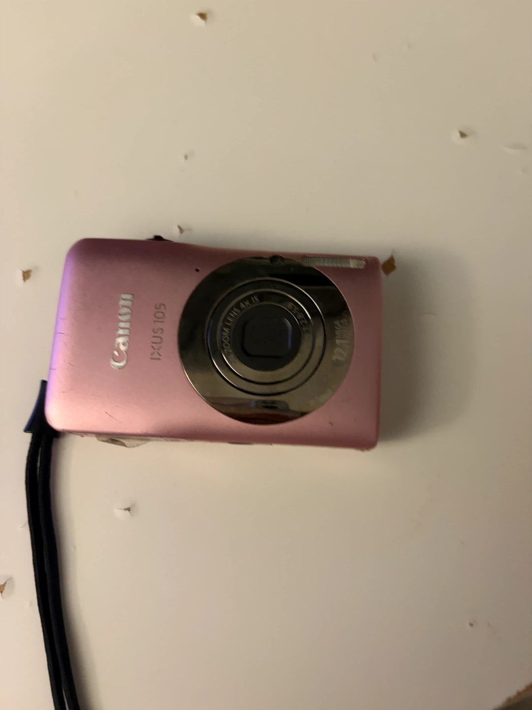 Pink Canon IXUS 105 Digital Camera