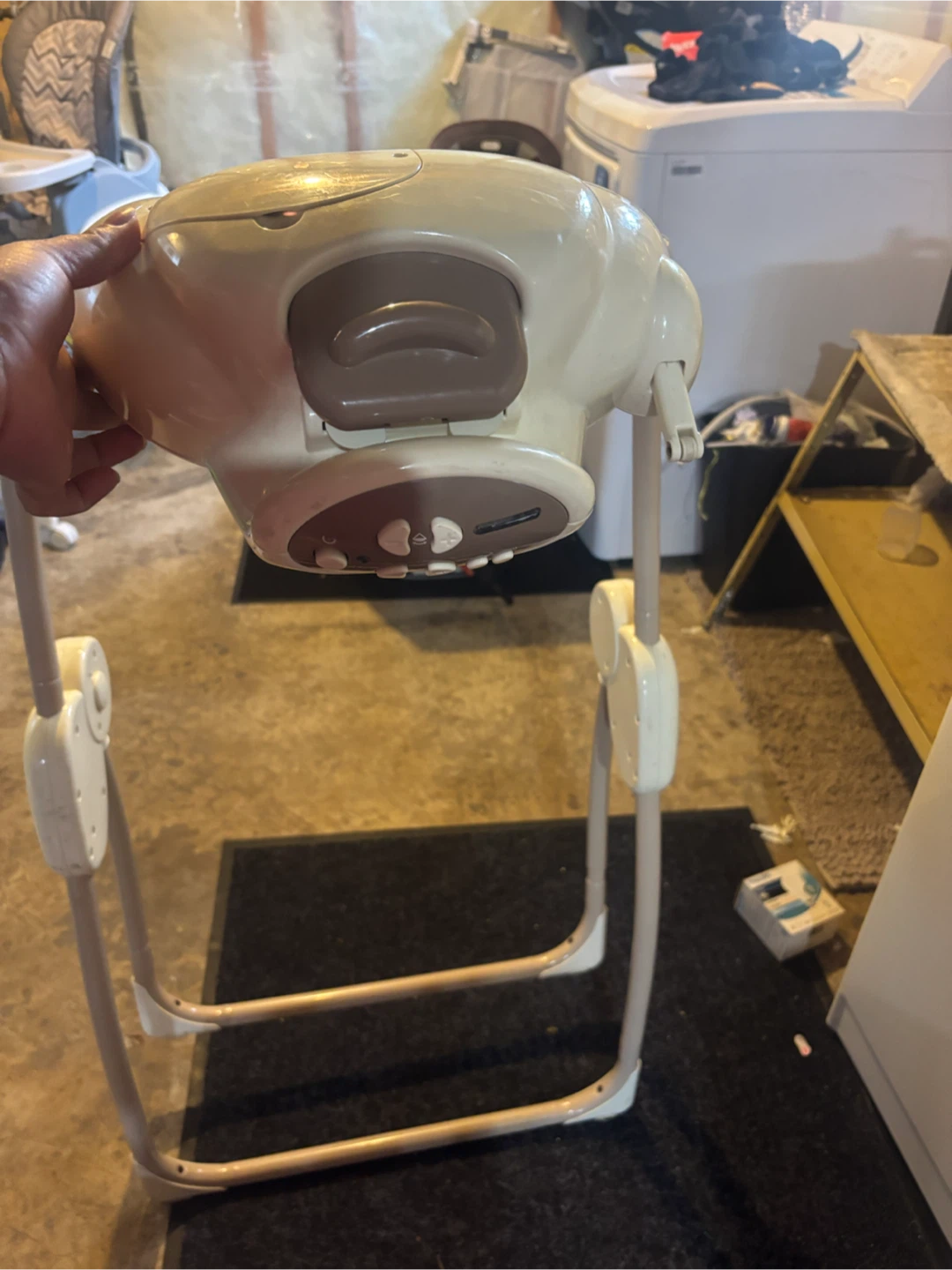 Fisher-Price Baby Swing - photo 2
