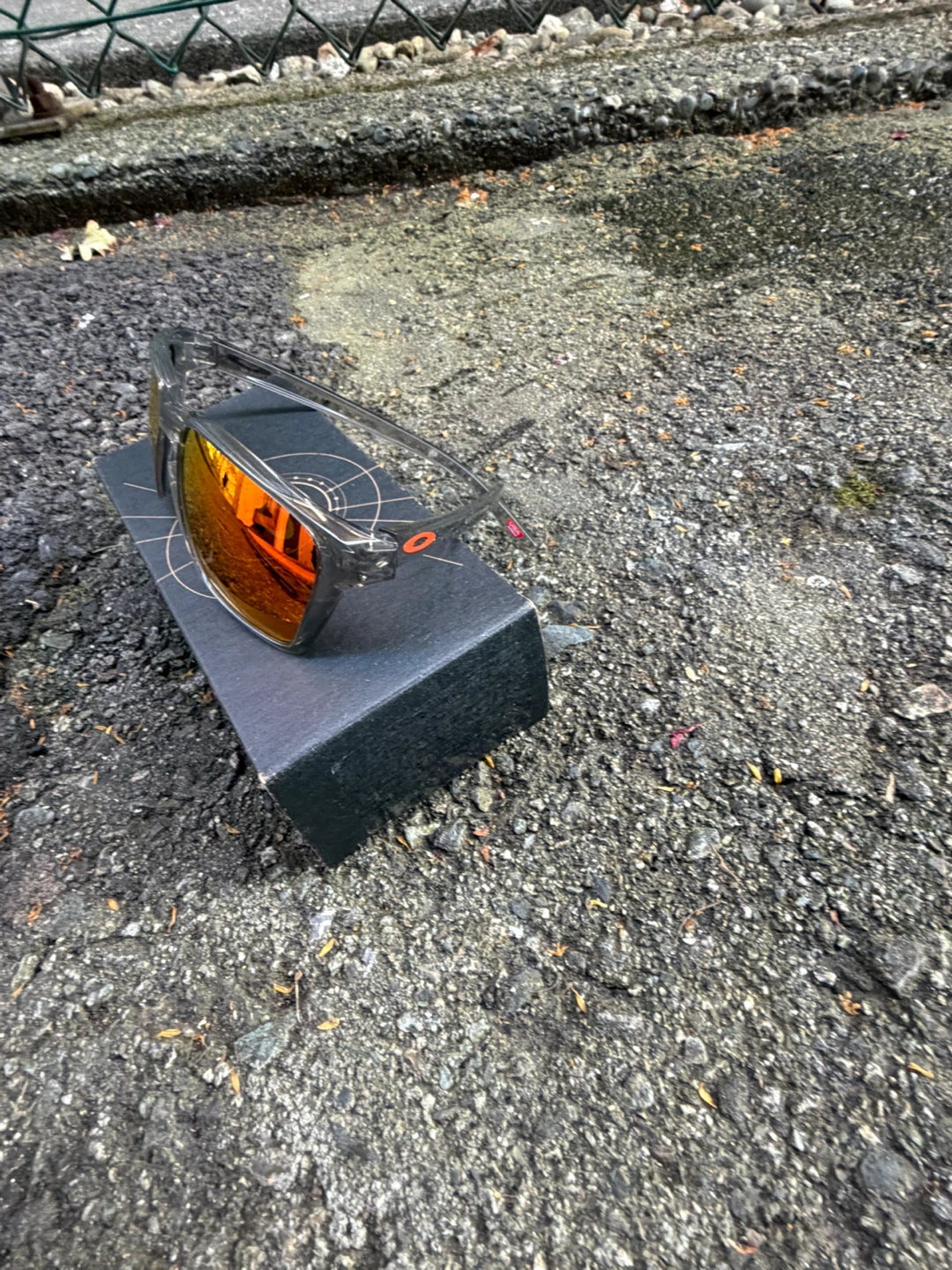 Oakley sunglasses. Prizm lens. Brand New - photo 2