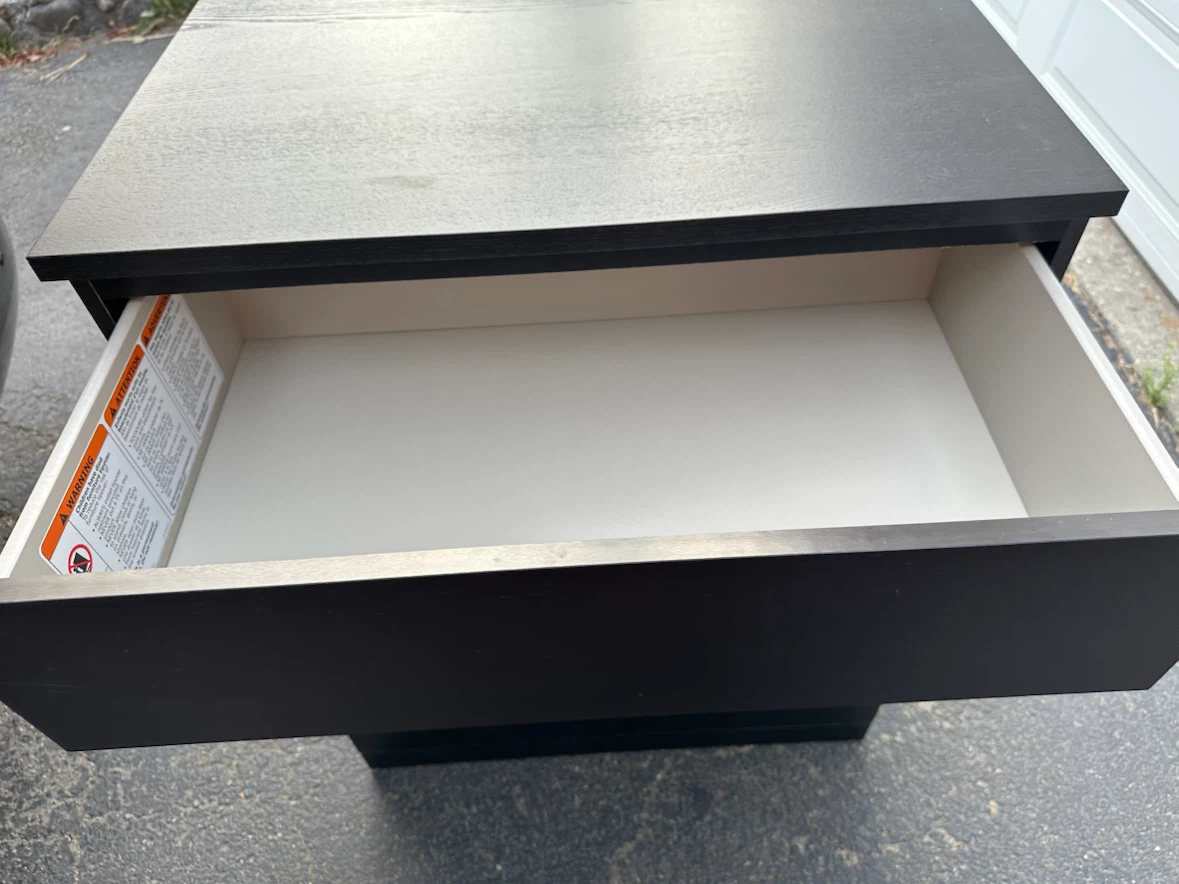Free DeliverY- Like  new ikea dresser - photo 5