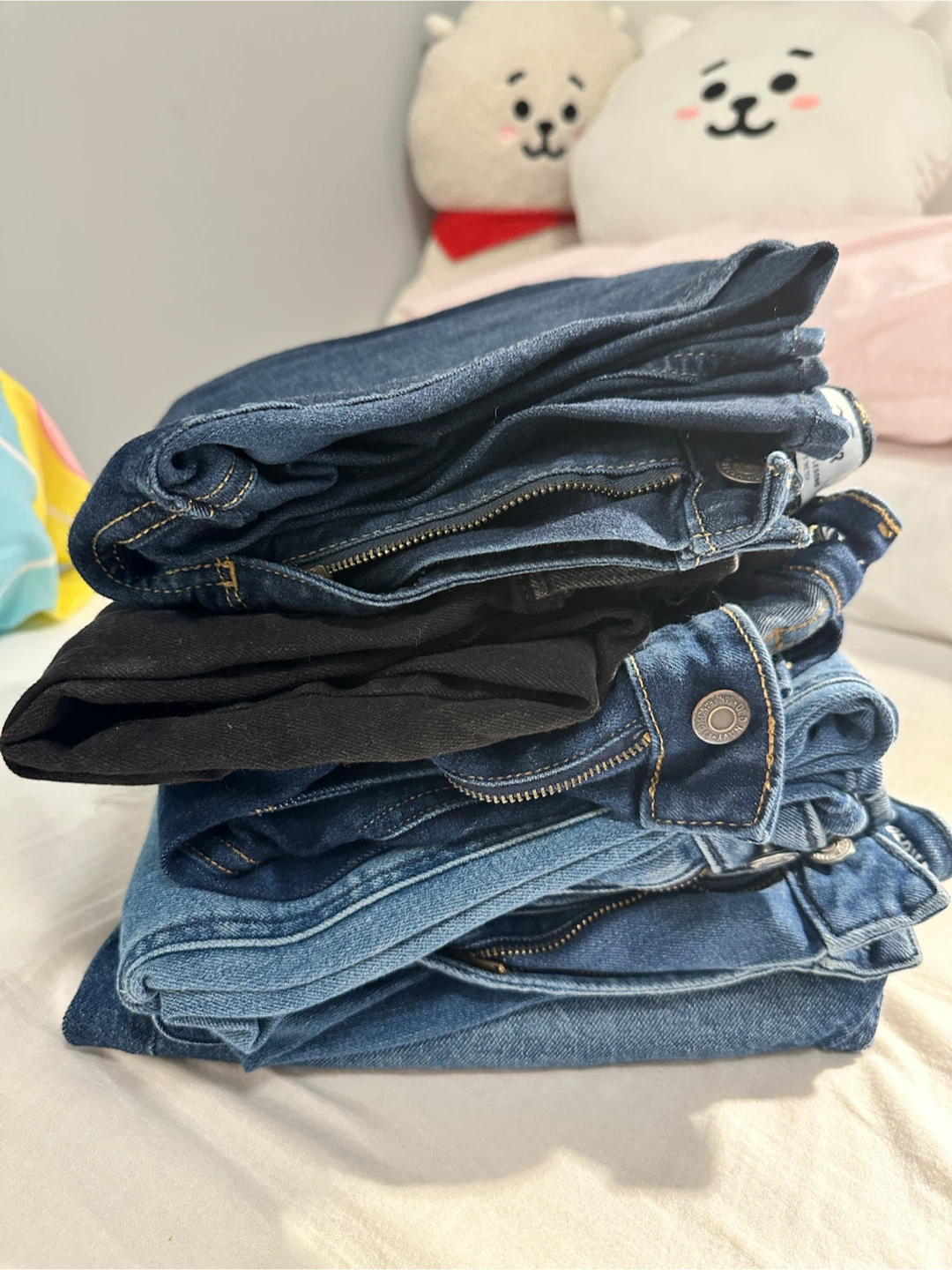 5 pairs of “Old Navy” jeans with free Hollister skinny jeans