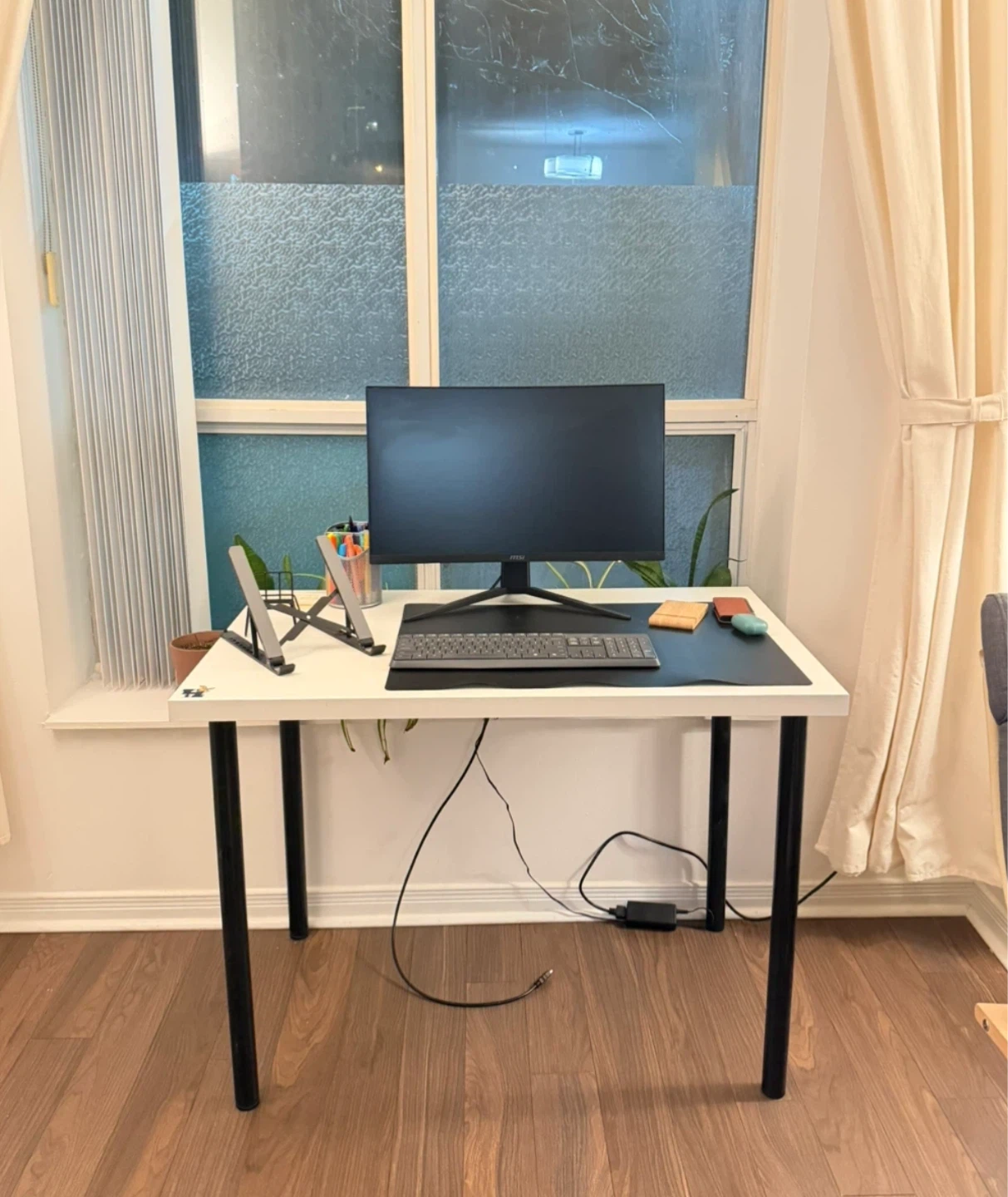 Work Table - photo 2