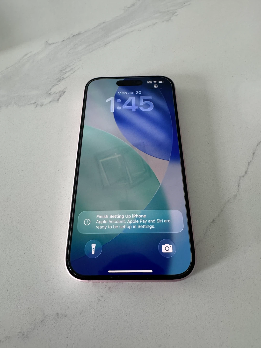iPhone 15 - photo 4