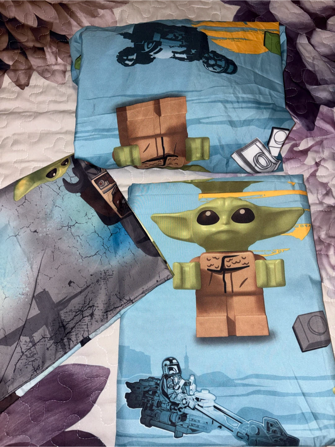New full-size sheet featuring Star Wars baby yoda character.