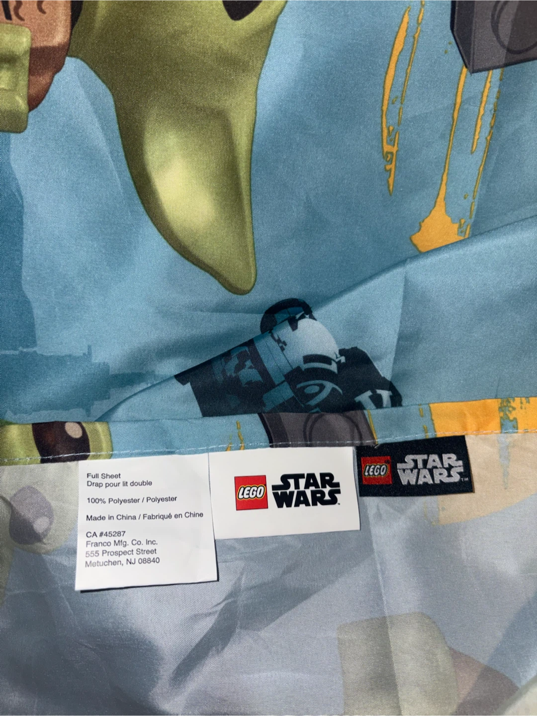 New full-size sheet featuring Star Wars baby yoda character. - photo 4