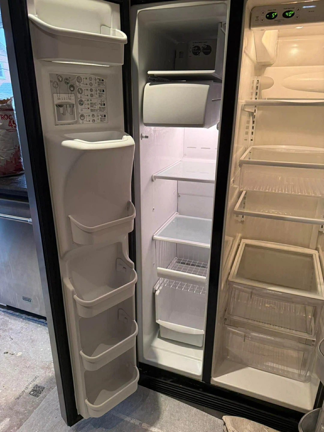 36” Frigidaire Professional Side-by-Side Refrigerator – Clean - photo 2