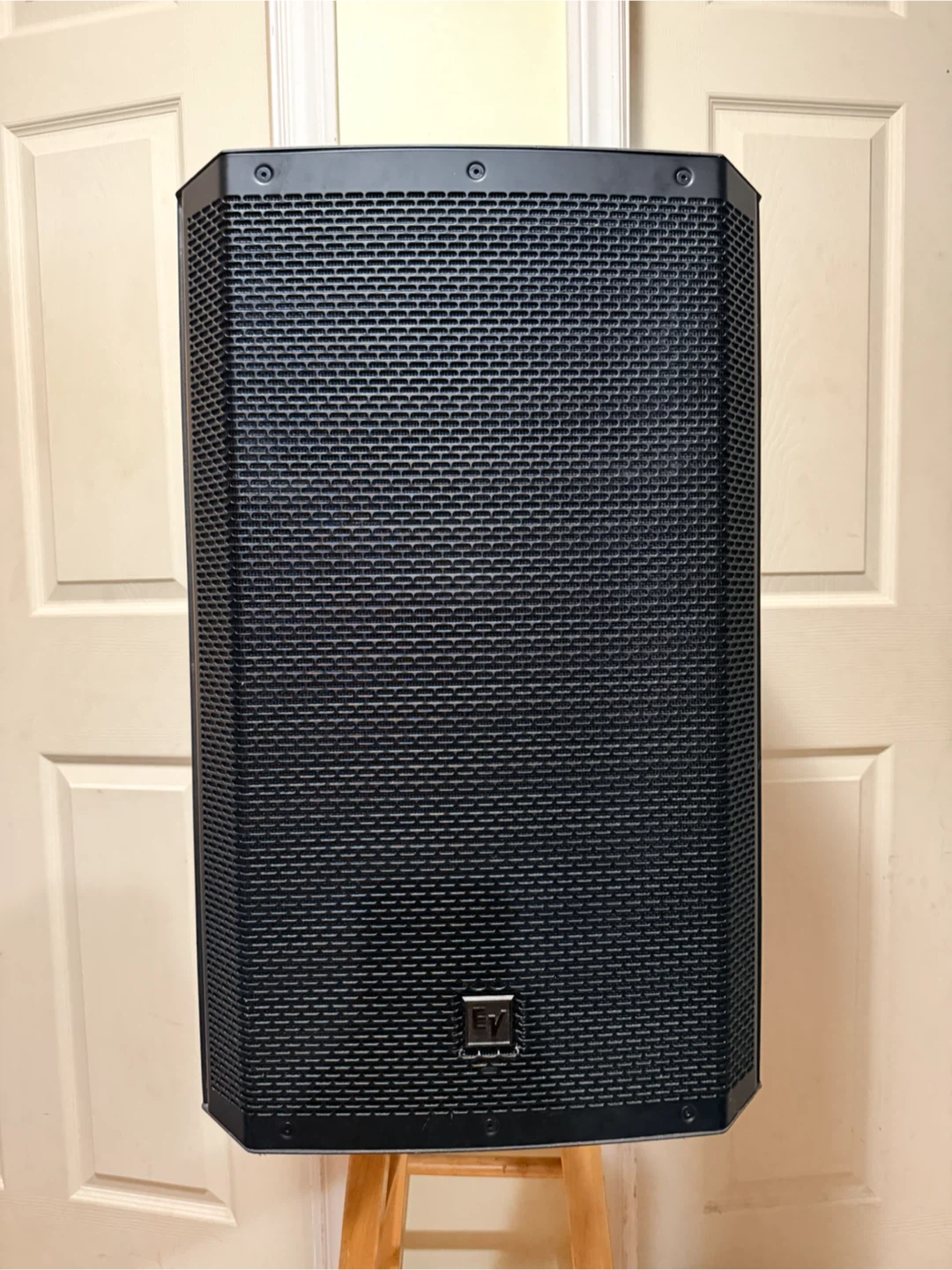 Electro-Voice Powered PA Speaker
