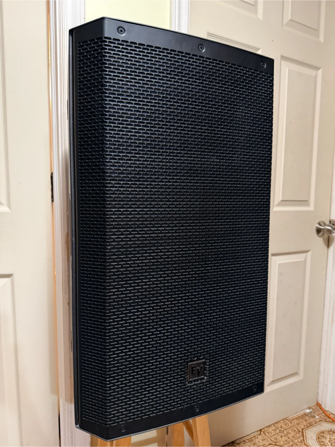Electro-Voice Powered PA Speaker - photo 2