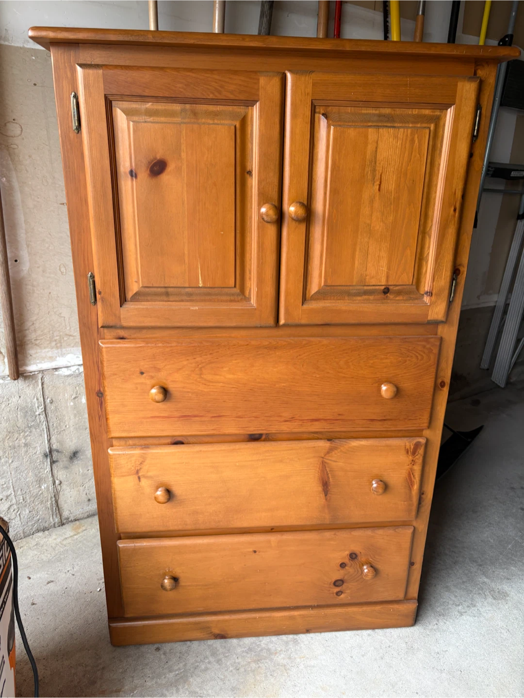 Solid Pine Bedroom Set - new twin mattress included - photo 5