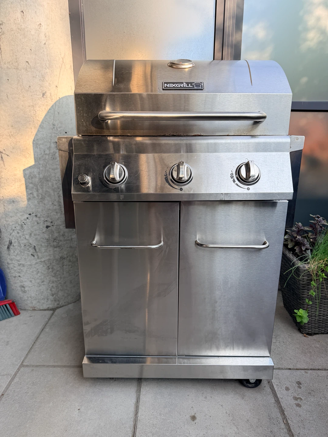 BBQ NexGrill 3 brûleurs + bonbonne + housse - photo 3