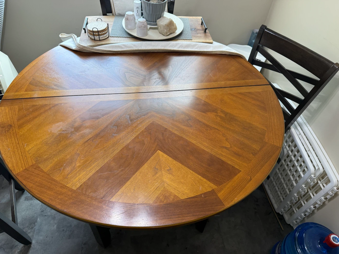 Extendable Dining Table and 4 Chairs