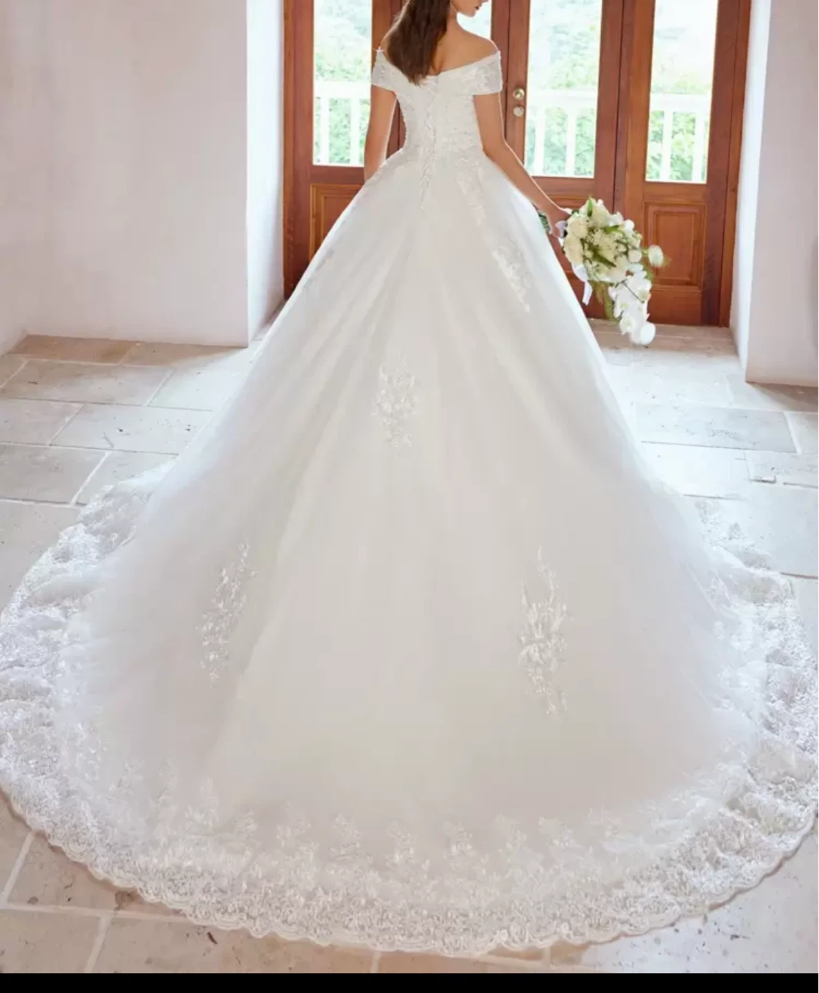 White Off -the-Shoulder Wedding Dress Size 16 NEVER USED - photo 2