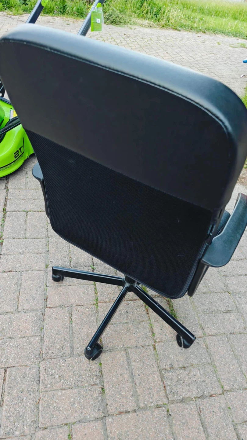 Black Office Chair with Casters - photo 3