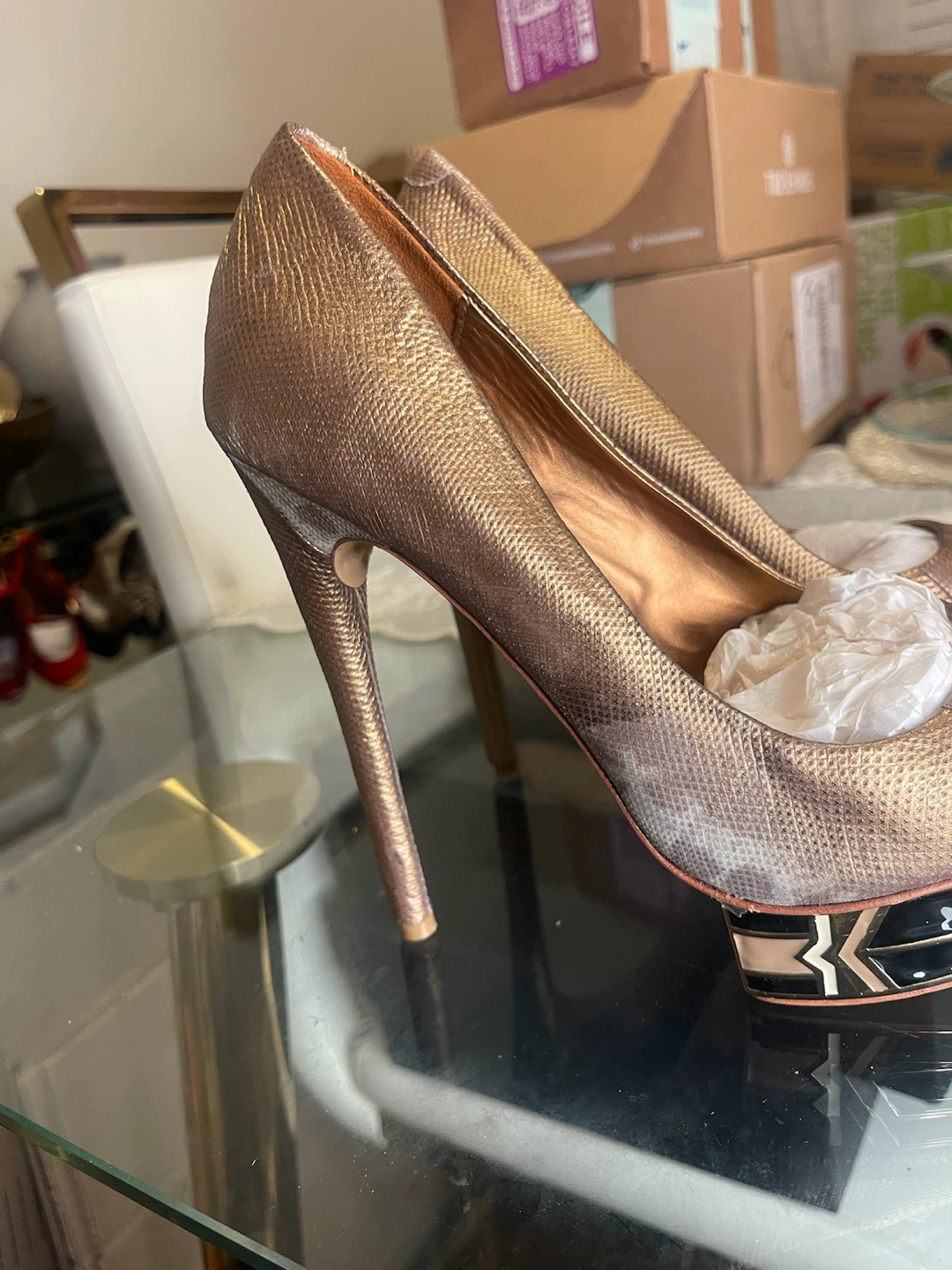 IVY KIRZHNER Women's Gold Snake Print Platform Heels - photo 2