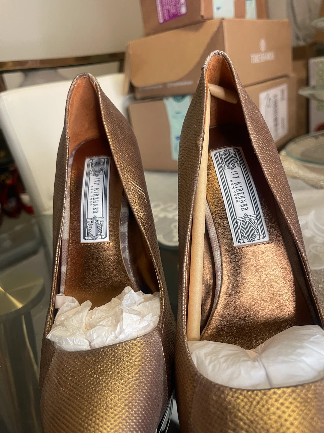 IVY KIRZHNER Women's Gold Snake Print Platform Heels - photo 4