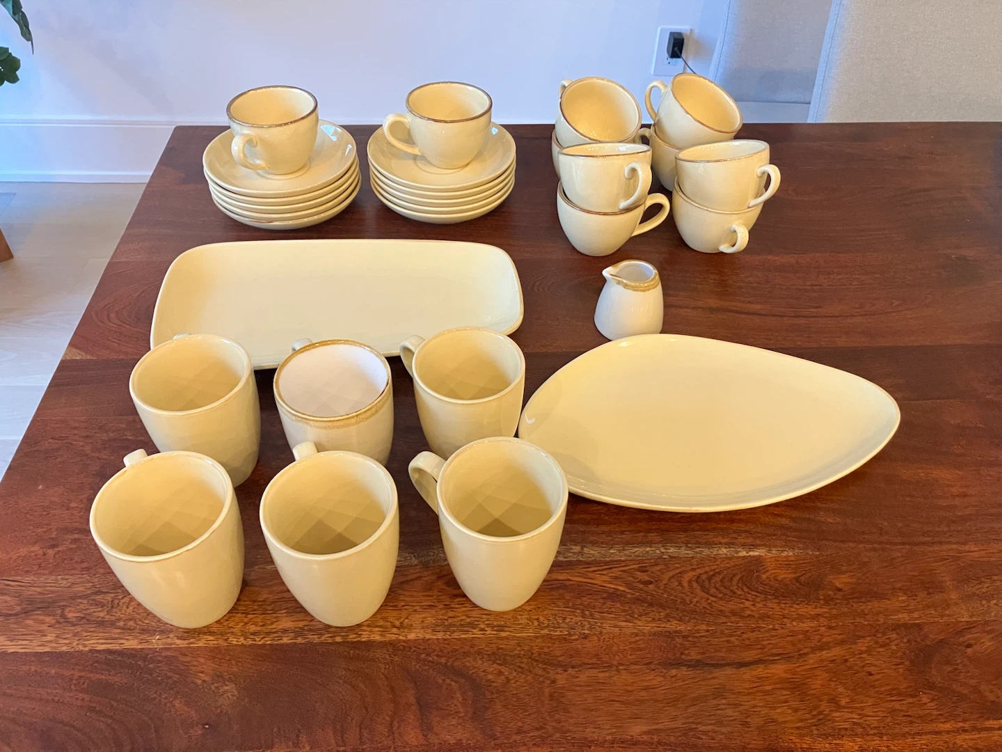 Buttercup Yellow Coffee/Tea Set