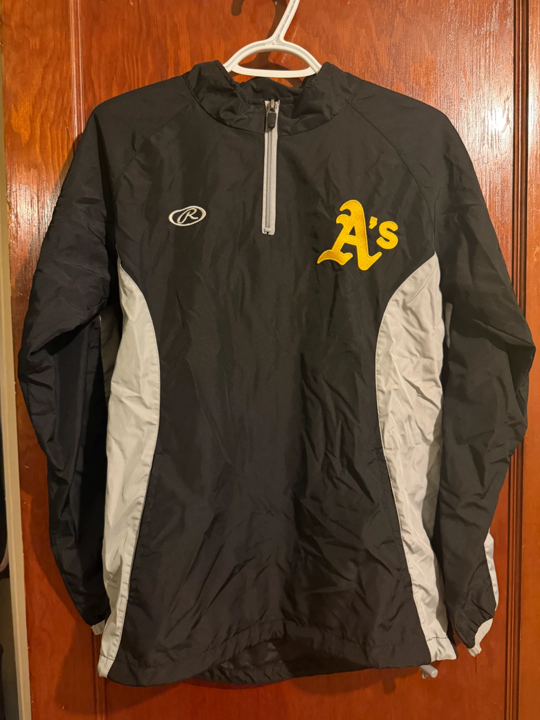 Black Windbreaker Jacket with Yellow Details – Youth L /16