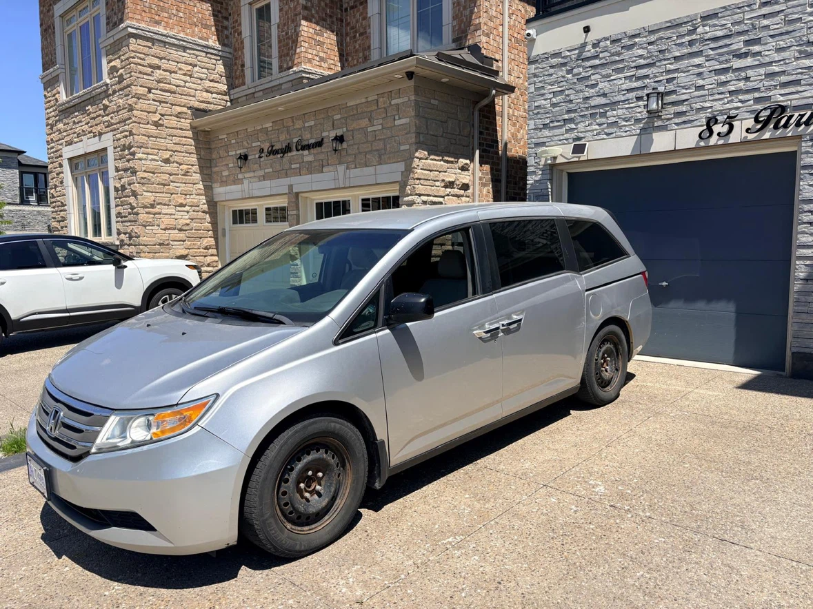 Honda Odyssey Minivan - photo 3