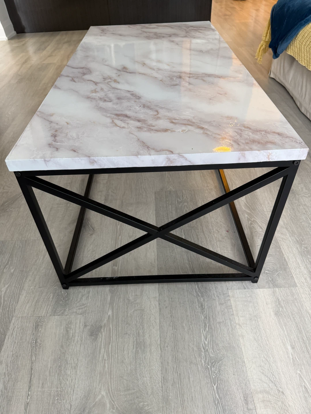 Coffee Table for Sale - photo 2