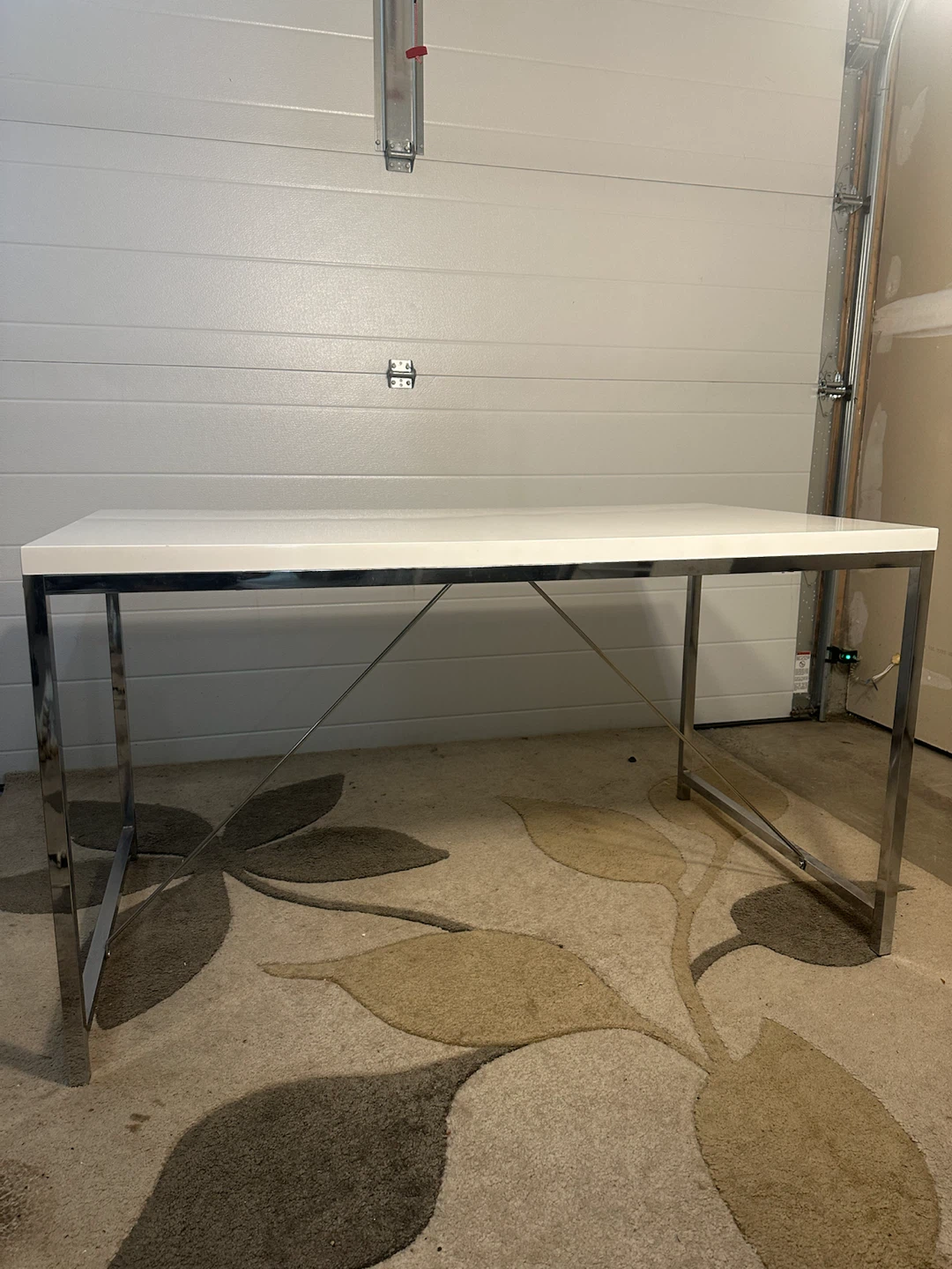 White Desk with Chrome Legs - photo 4