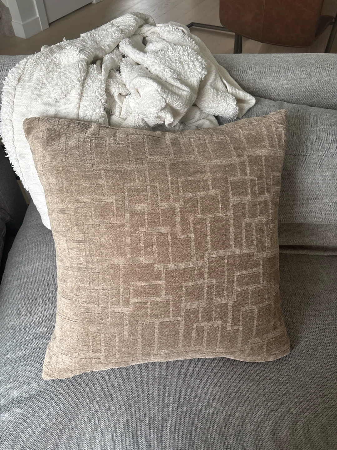 Decorative pillows - photo 2