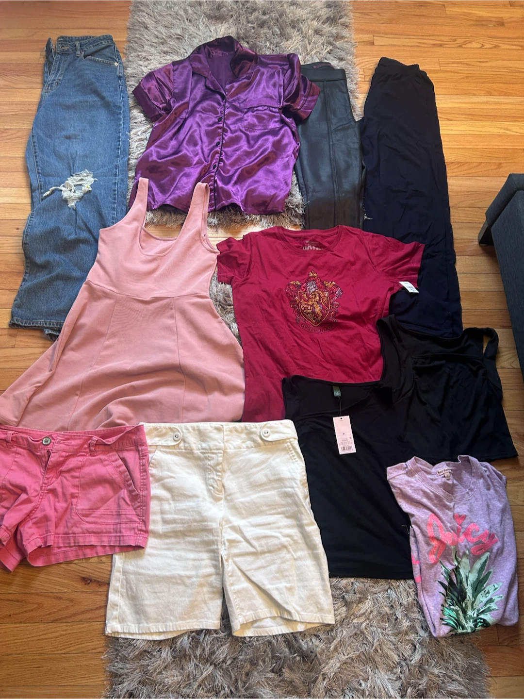 Women’s clothes size med