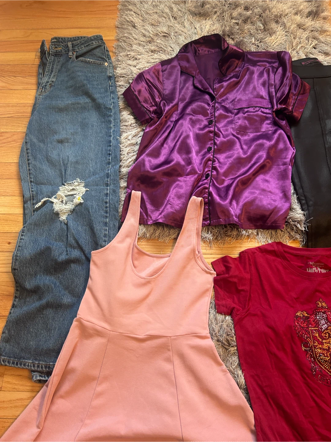 Women’s clothes size med - photo 2