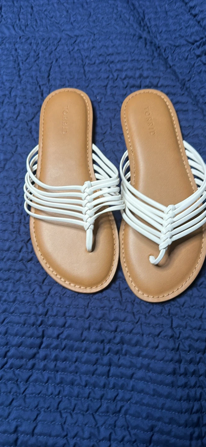 Woman’s Shoes 10WW- practically new - photo 4