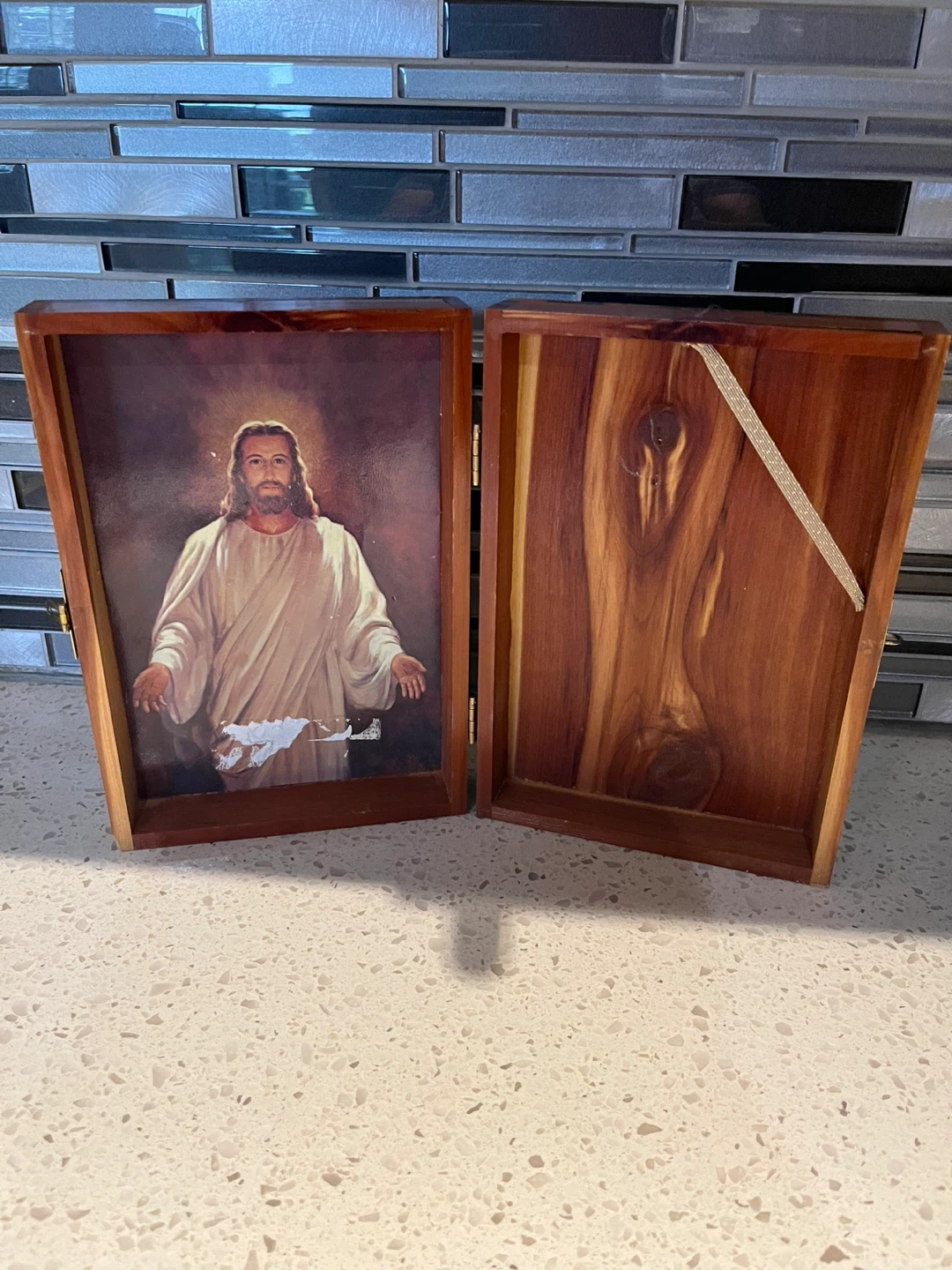 The Holy Bible Wooden Keepsake Box - photo 2